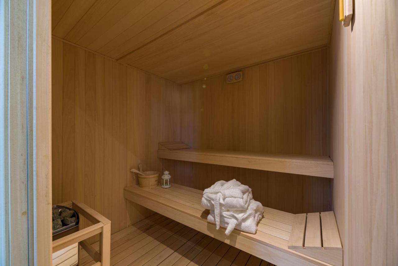 Hotel A Curuxa Wellness Arzúa Esterno foto