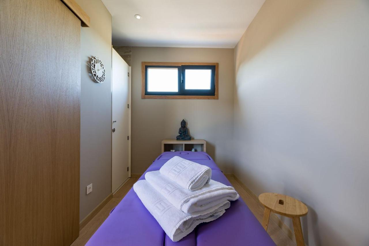 Hotel A Curuxa Wellness Arzúa Esterno foto